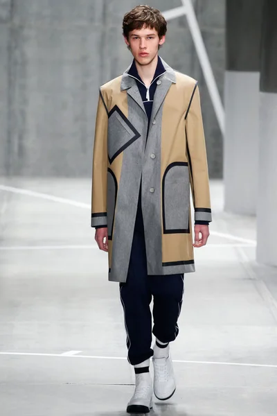 Look 4